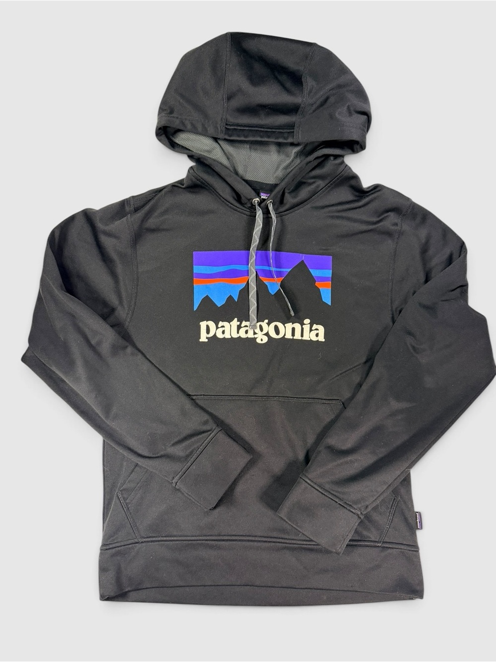 Patagonia P-6 Logo Hoodie • Black • Men's XS (fits Women's S) • Pullover
